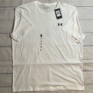 Mens 2XL Under Armor Tee